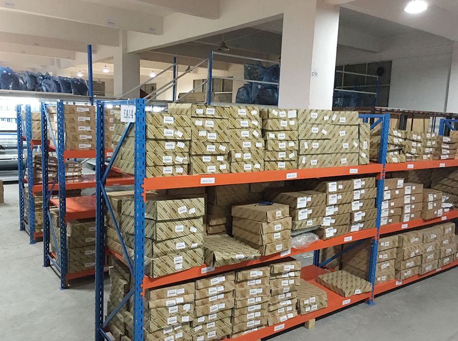 路路达汽车用品广州搁板式货架 路路达汽车用品广州搁板式货架
