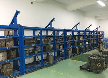 数控冲床模具货架可以设计几层？