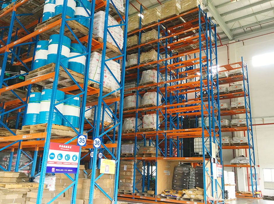 老人涂料密集型窄巷道货架 老人涂料密集型窄巷道货架