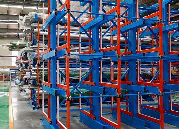 伸缩悬臂货架价格高吗？