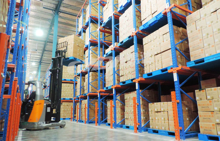 广东驶入式货架