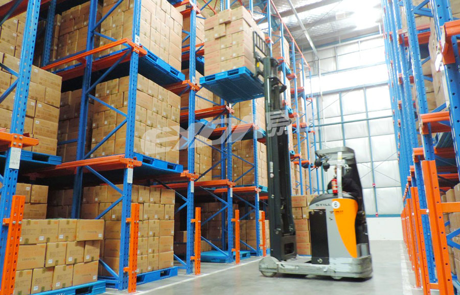 广东驶入式货架